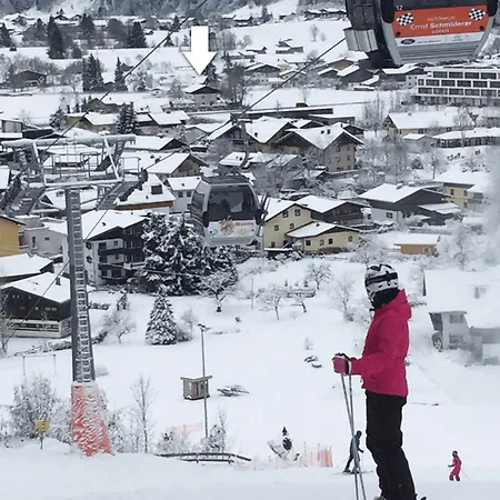 3 House -winter -ski